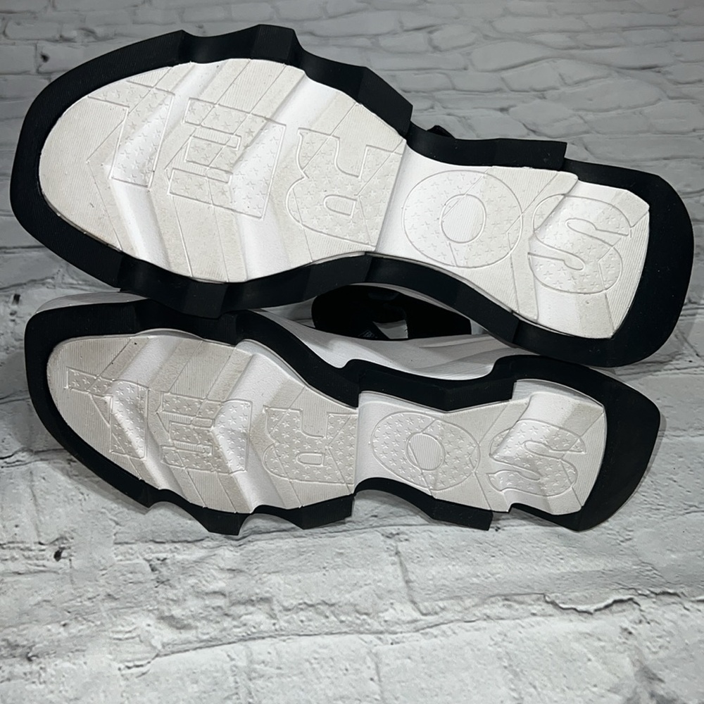 Sorel Kinetic Y-Strap Black Sandals - Women’s Size 10 - Picture 13 of 16